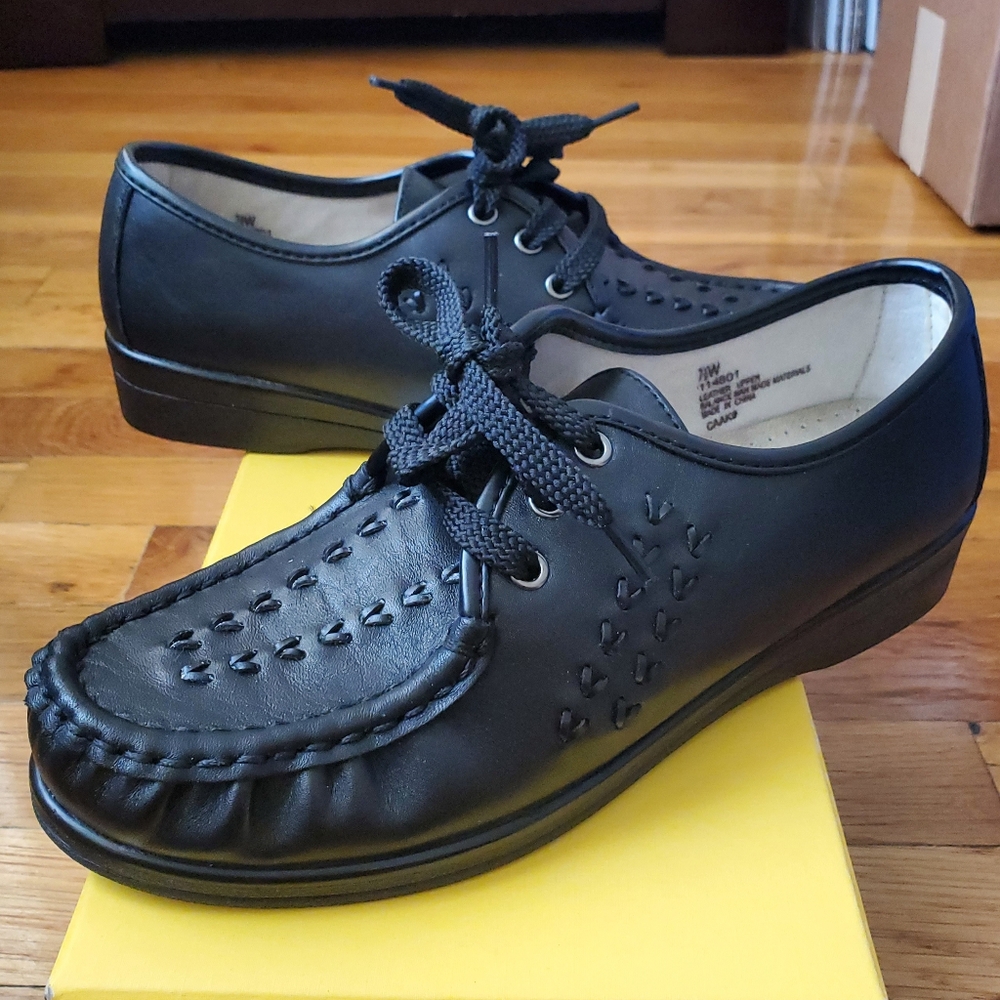 SoftSpots Womens Bonnie Lite Shoes Black Leather Comfort Oxford Wedge Size 7.5 W
